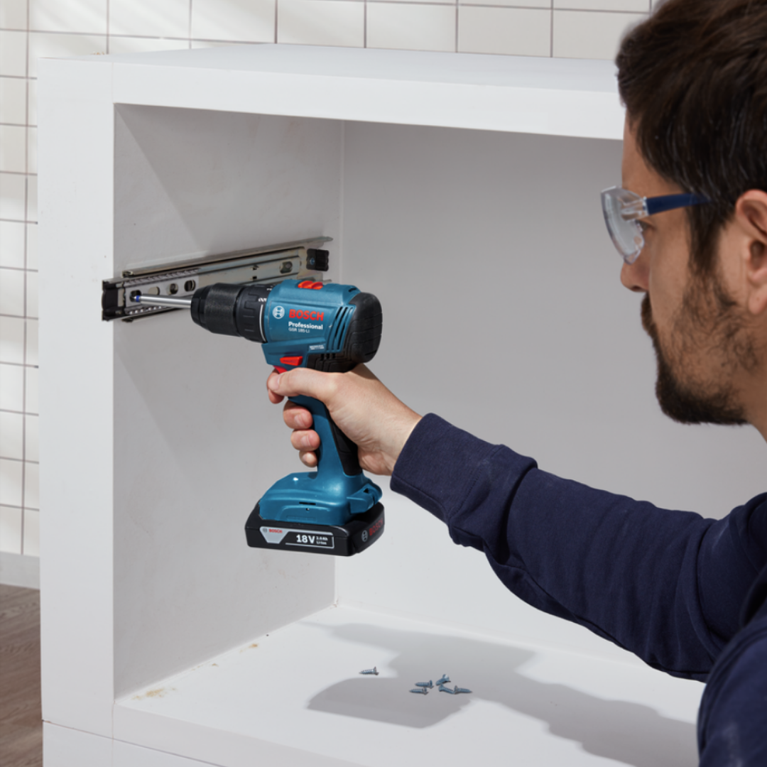 Bosch GSR 185-Li Çift Akülü 2 Ah Vidalama Makinesi — görsel 3