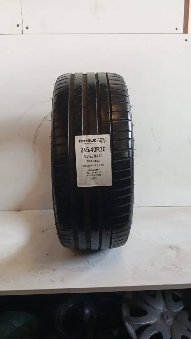 245/40R20 MICHELİN PILOT SPORT IV ZP ÇIKMA YAZ LASTİĞİ