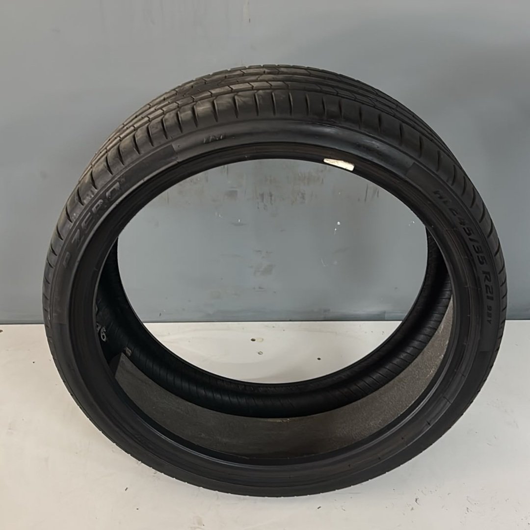 245/35R21 PİRELLİ P ZERO ÇIKMA YAZ LASTİĞİ — görsel 2