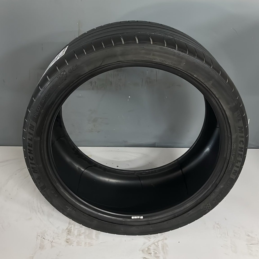 275/35R20 MİCHELİN PİLOT SPORT 4S ÇIKMA YAZ LASTİĞİ