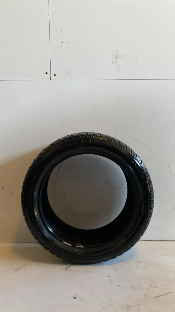 PİRELLİ 225/45 R17 SOTTOZERO SERİ2 ÇIKMA KIŞ LASTİĞİ 