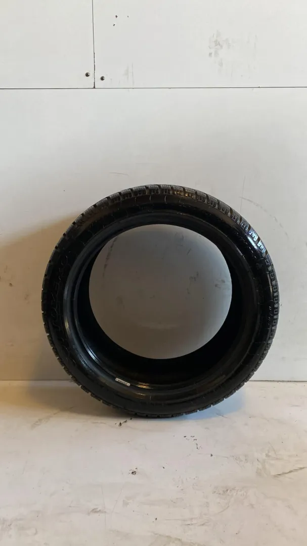 PİRELLİ 225/45 R17 SOTTOZERO SERİ2 ÇIKMA KIŞ LASTİĞİ 